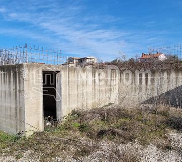 Građevinsko zemljište,930m2,naselje vila - cover