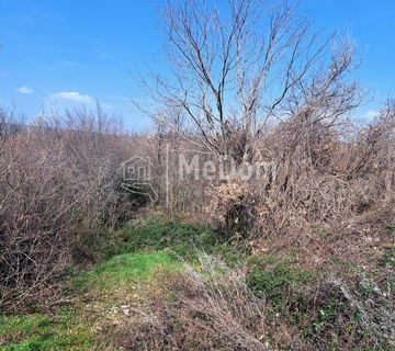 Građevinsko zemljište Labin,2100 m2,prilika - cover