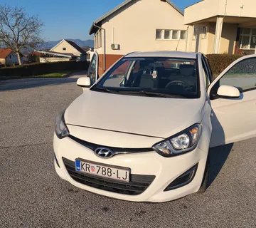 Hyundai i20 - cover