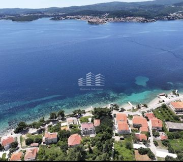 EKSKLUZIVNO - Građevinsko zemljište na Pelješcu, prvi red do mora 1770 - cover