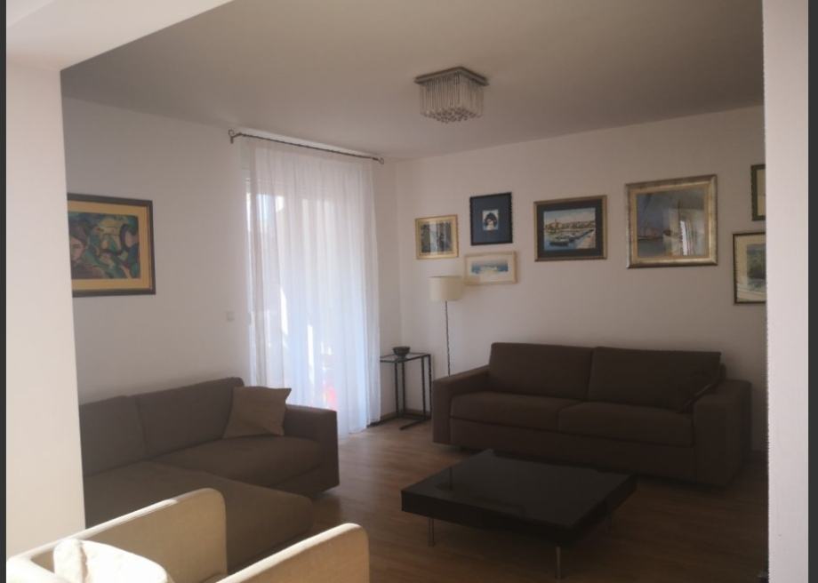 ekskluzivno-split-3-dugorocno-trosoban-stan-slika-104220730