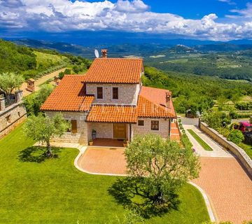 Poreč okolica, kamena kuća sa prekrasnim pogledom  - cover