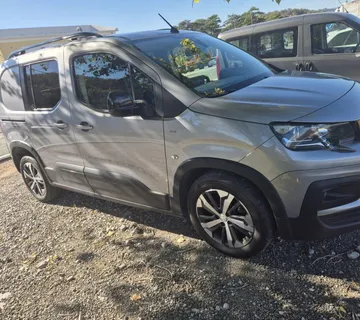 Peugeot Rifter 1.5 hdi/N1/5 sjedala/LISING/ GT LINE, 2023 god. - cover