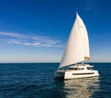 Bali 4.6 Split Year 2026 5+2 - cover