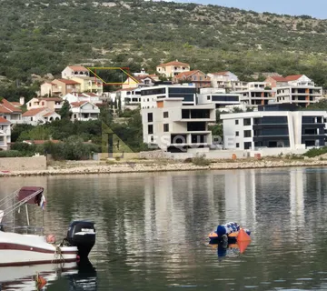 VINJERAC - Zemljište s građevinskom dozvolom i plaćenim doprinosima - 390m2 - Vinjerac, Posedarje