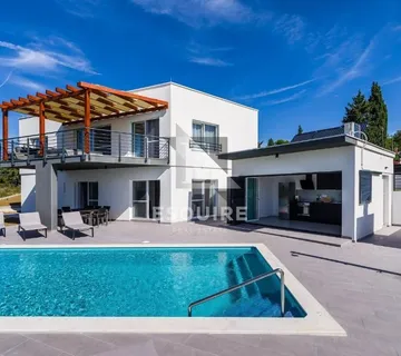 DIKLO - Vila s bazenom i panoramskim pogledom na more i otoke - 200m2 - Diklo, Zadar