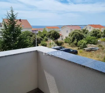 PAG - MANDRE Trosoban apartman s pogledom na more - 117m2 - Mandre, Kolan