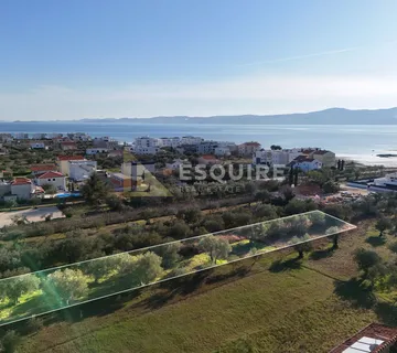 SUKOŠAN - Građevinsko zemljište 200m od mora - 1500m2