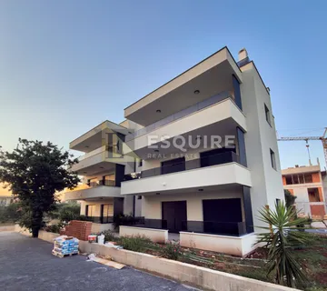 SUKOŠAN - Dvosoban penthouse S5, izlaz iz stana na krovnu terasu - 92m2!