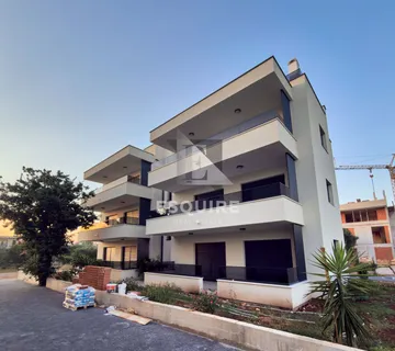 SUKOŠAN - Dvosoban penthouse S5, izlaz iz stana na krovnu terasu - 92m2!