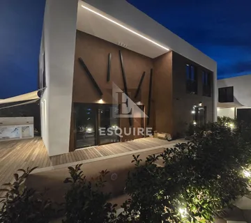 Nin - moderna duplex vila s bazenom od 104 m2!!!
