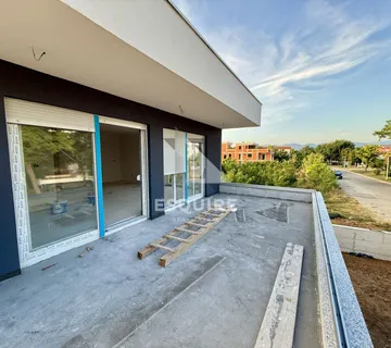 PRIVLAKA – Sabunike | Moderan trosoban penthouse na 1. katu s prostranom terasom! - Sabunike, Privlaka