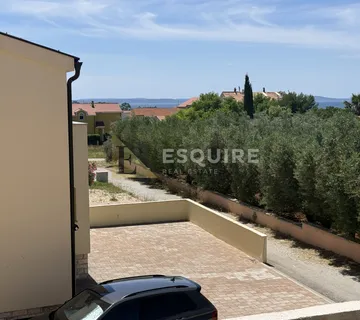 Privlaka-Bilotinjak, dvosoban stan na 1. katu!!