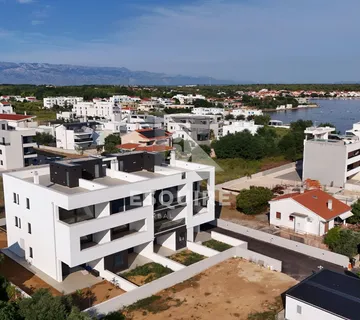 PRIVLAKA - Trosoban stan S5 na 1. katu, USELJIVO - 106m2