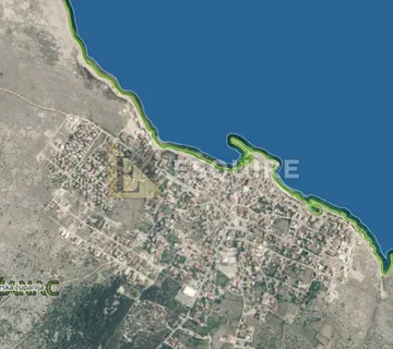 RAŽANAC - Atraktivno građevinsko zemljište 50m od mora - 805m2