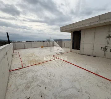 ZADAR - SUKOŠAN Trosoban penthouse S6 na 2. katu od 84 m2!!