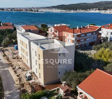 SUKOŠAN - Trosoban stan u prizemlju S2 samo 60m od mora - 91m2