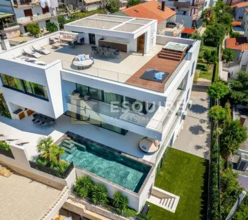 SPLIT - Ekskluzivna vila s pogledom na more