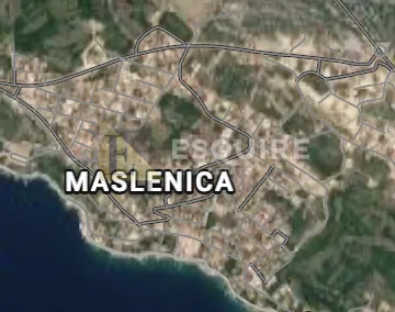 MASLENICA - Veliko građevinsko zemljište - 2100m2 - Maslenica, Jasenice