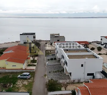 VIR - Dvojna kuća 90m od mora, novogradnja - 118m2