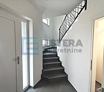 Stan PRODAJA NOVOGRADNJA, dvoetažni stan sa vrtom 130,90 m2 Hrašćica - Sračinec