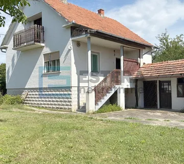 Kuća PRODAJA Žabnica, s gospodarskim zgradama i zemljištem - Žabnica, Farkaševac