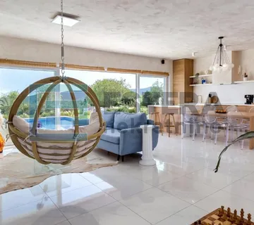 Vila PRODAJA Biogradsko zaleđe- odlična lokacija 120 m2, 859 m2 okuć. - Radašinovci, Benkovac