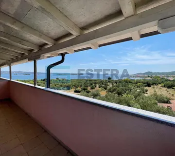 Stan 86 m2 PRODAJA Pašman, Kraj 4s, dvotetažni