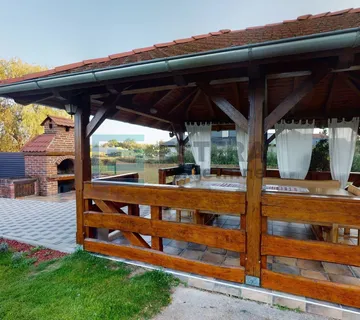 Kuća prodaja Križevci 220 m2