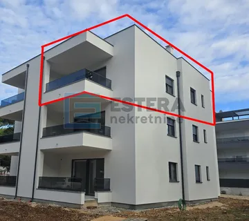Apartman penthouse 77 m2 PRODAJA Pakoštane, 3s, 2. kat, krovna terasa, loggia, 2x parking, 300 m od mora - Drage, Pakoštane