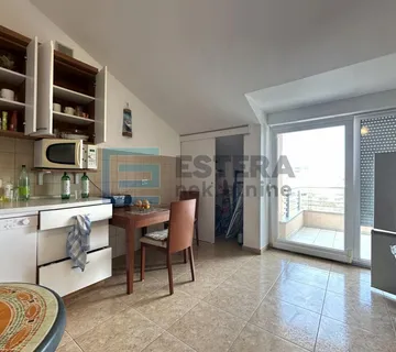 PRODAJA apartman Zaton, 84 m2, 3s, parking, 2. kat, 200 m od mora - Zaton, Nin