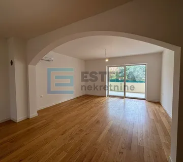 Stan PRODAJA Zadar, Novi Bokanjac, 152 m2, 3s, garaža, priz., višeetažni