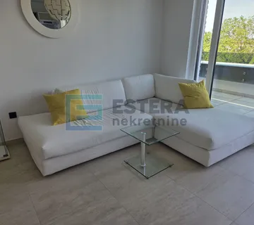 Stan 40 m2 NAJAM Otok 2s, 3. kat, lift, VPM, terasa - Zagreb