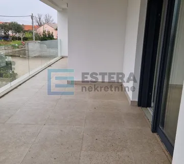 Apartman 87 m2 PRODAJA Privlaka, 3s, 1. kat, balkon, parking, 150 m od mora
