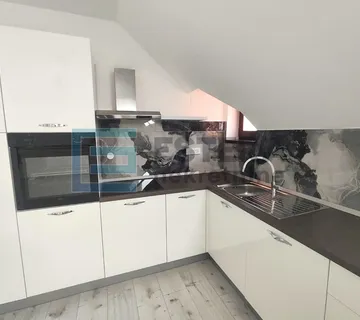 Trosoban stan NAJAM 74 m2 Varaždin (centar)