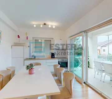Apartman S3 116 m2 PRODAJA Srima, 1. kt, parking, bazen - Srima, Vodice