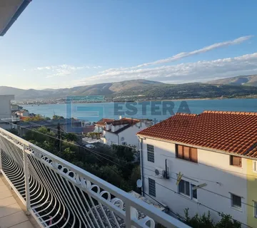 PRODAJA Čiovo kuća s 5 apartmana 200 m od mora, otvoren pogled na more - Trogir