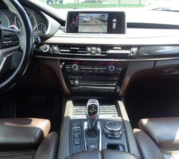 BMW X5 30d Xdrive Luxury line - cover