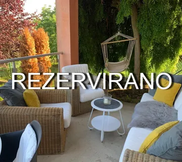 Mikulići, dvosoban stan s dvorištem! REZERVIRANO! - Zagreb