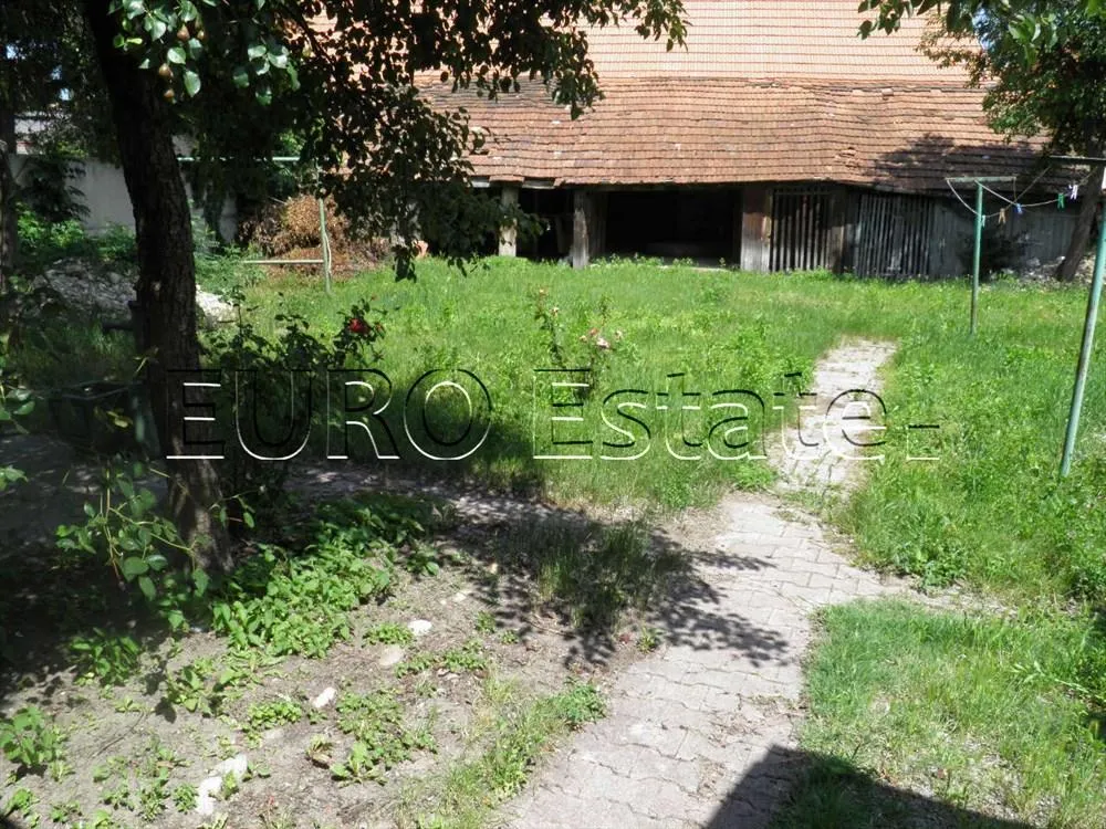 CENTAR GRADA,Građevinsko zemljište sa kućom: Varaždin, 552 m2 - cover