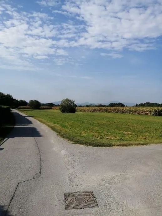 Gornji Kućan: građevinsko zemljište, 2800 m2 - cover