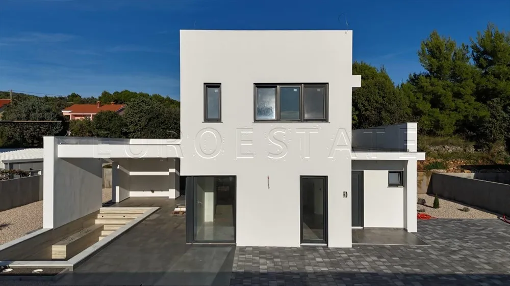 Rab: LUKSUZNA KUĆA površine 160 m2 sa bazenom od 20 m2 - cover