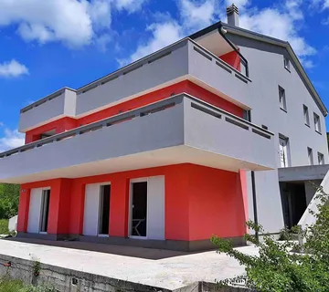 Hreljin: NOVOGRADNJA, dvokatnica od 634 m2 sa tri stana, vrt od 700 m2 - Bakar