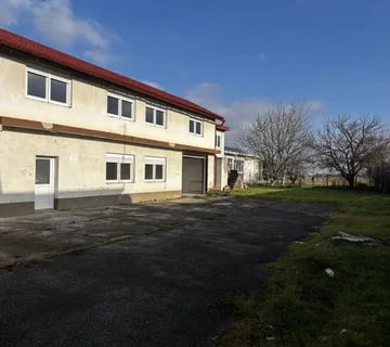 Pušćine: poslovni prostor, 218 m2, prizemlje, kat, parking, dvorište - Pušćine, Nedelišće