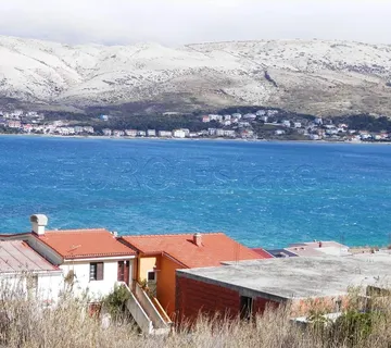 Pag (Vodice): građevinsko zemljište površine 1225 m2, 280 m od mora