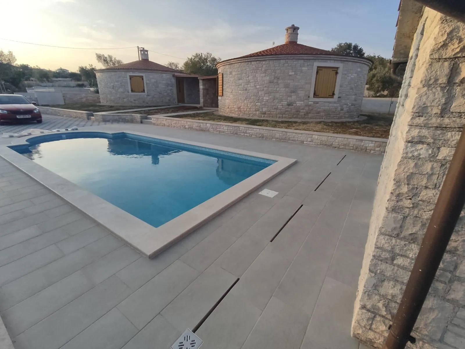 Peruški: NOVOGRADNJA, istarski kuće - kažuni, za turizam, 225 m2 - cover