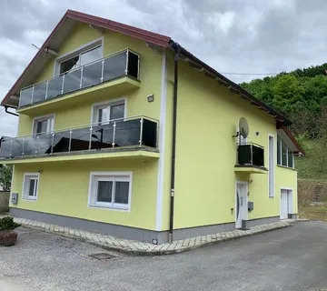 Gornje Makojišće: temeljito renovirana, prostrana kuća od 400 m2 - cover