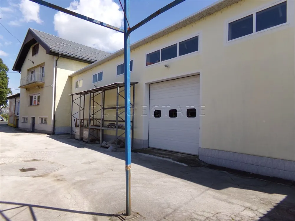 Jurketinec: poslovni prostor sa skladištem, radionom i stanom, 1110 m2 - cover