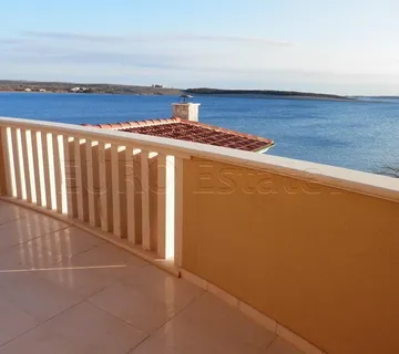 Povljana: LUKSUZNA NOVOGRADNJA, 1. RED DO MORA, 3-sobni ap., 113 m2 - cover