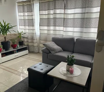 Čakovec: 4-sobni stan površine 146 m2 u centru grada - cover